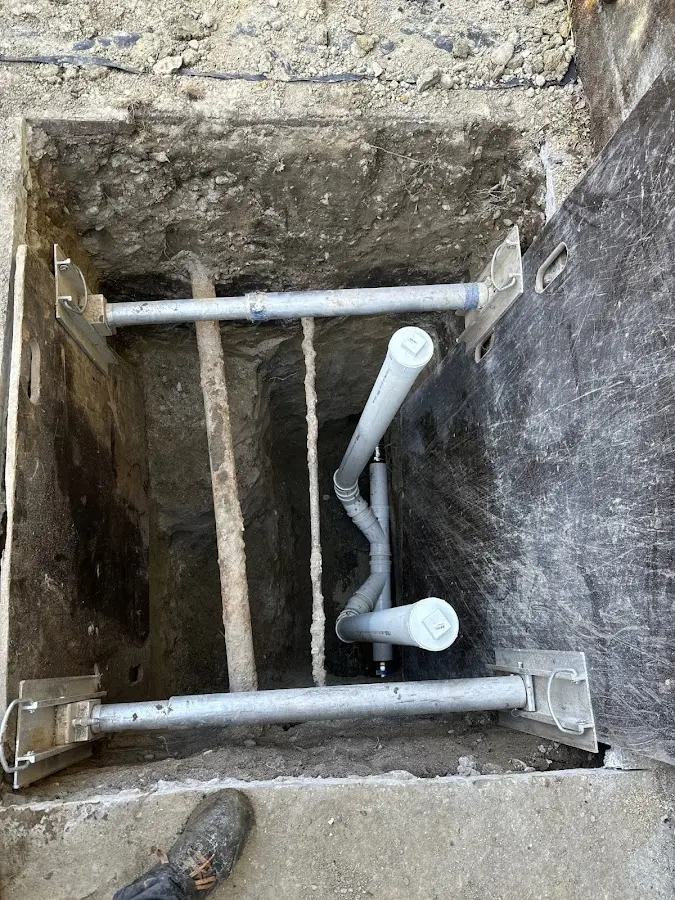 Experienced plumber completing Drain Cleaning work in Nevada